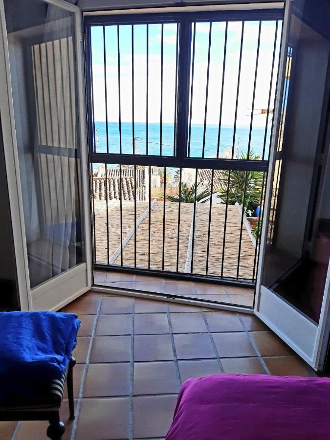 Isla Bonita Vielle Ville Pietonier Jusqu A La Plage A 1 Mn Villajoyosa Luaran gambar